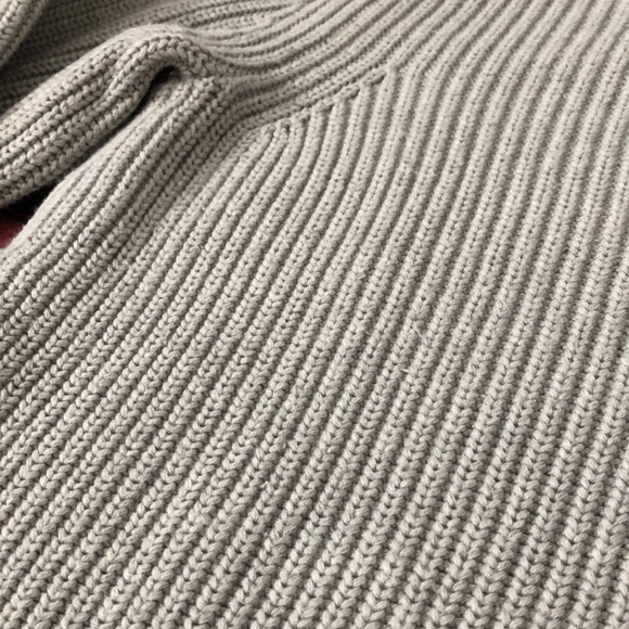 Banana Republic Lace Back Pullover Sweater - Picture 6 of 9